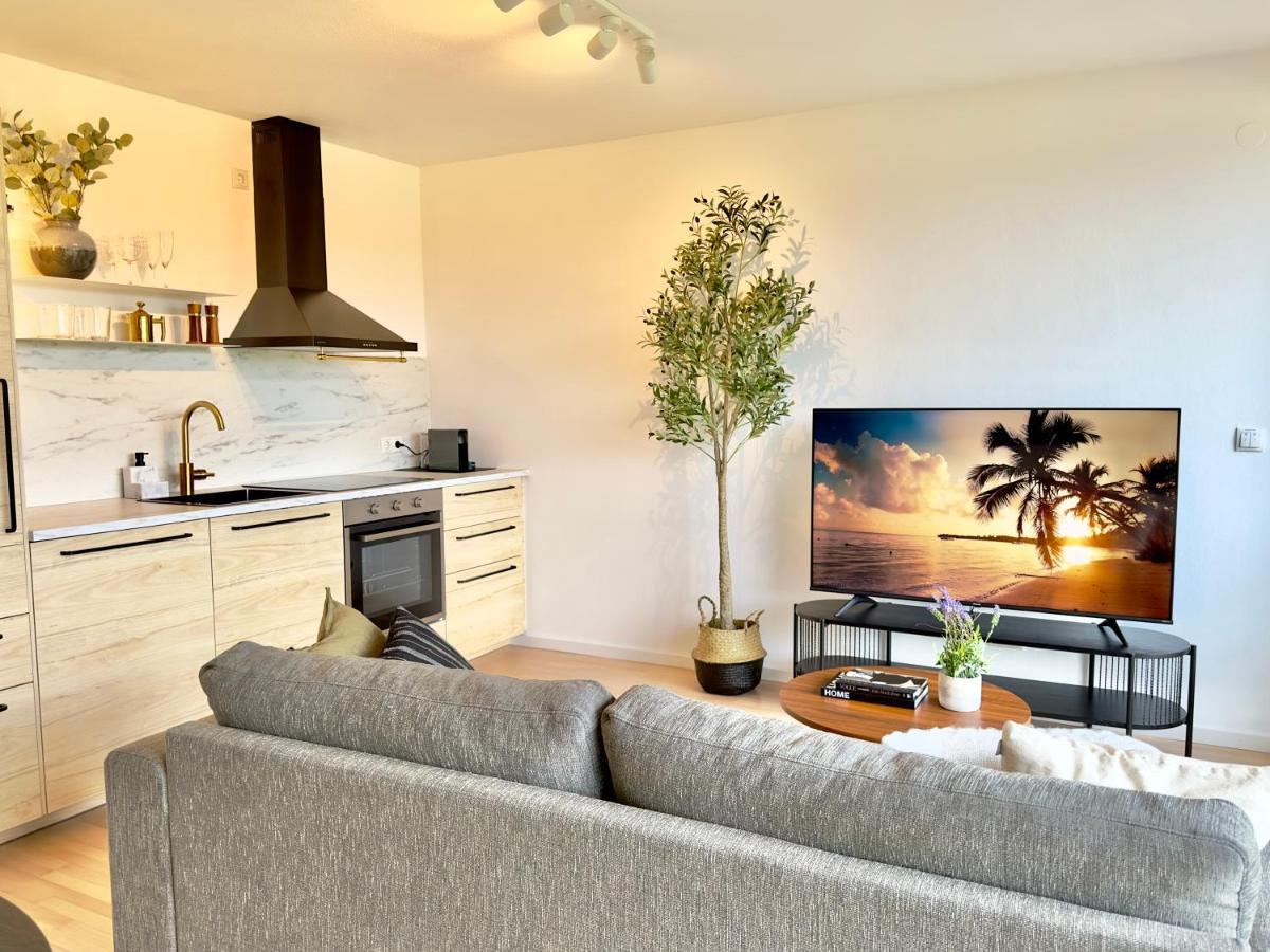 Flair Apartments Vorarlberg - Stilvolles Wohnen Nahe Bodensee & Alpen - Kueche, Balkon & Gratis Parkplatz Bregenzi járás Kültér fotó