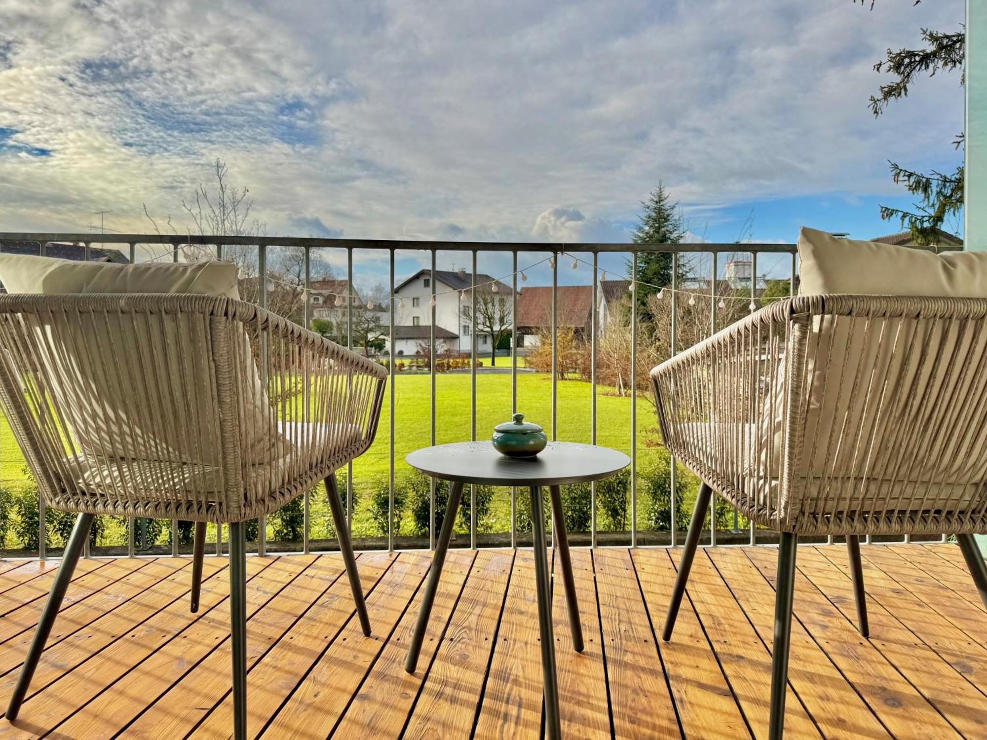 Flair Apartments Vorarlberg - Stilvolles Wohnen Nahe Bodensee & Alpen - Kueche, Balkon & Gratis Parkplatz Bregenzi járás Kültér fotó