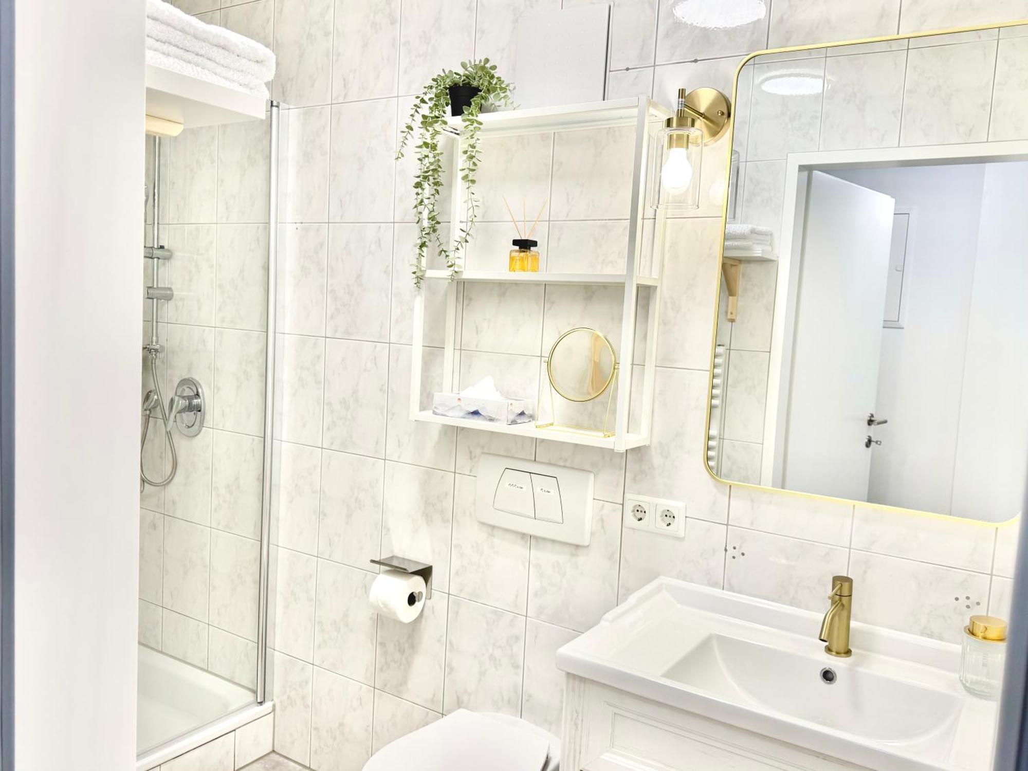 Flair Apartments Vorarlberg - Stilvolles Wohnen Nahe Bodensee & Alpen - Kueche, Balkon & Gratis Parkplatz Bregenzi járás Kültér fotó